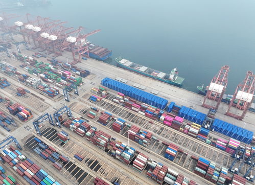 央广财评 中国货物贸易总额全球七连冠 绿色向新 量稳质升